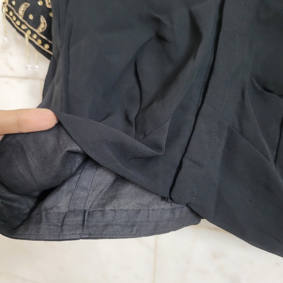 Embellished Black Saree with Blouse - Picture 15 of 17